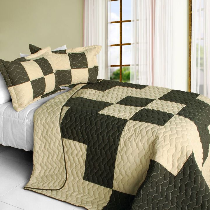 Patchwork Quilt Set 3PC with Vermicelli Quilting, Cozy Bedding Ensemble