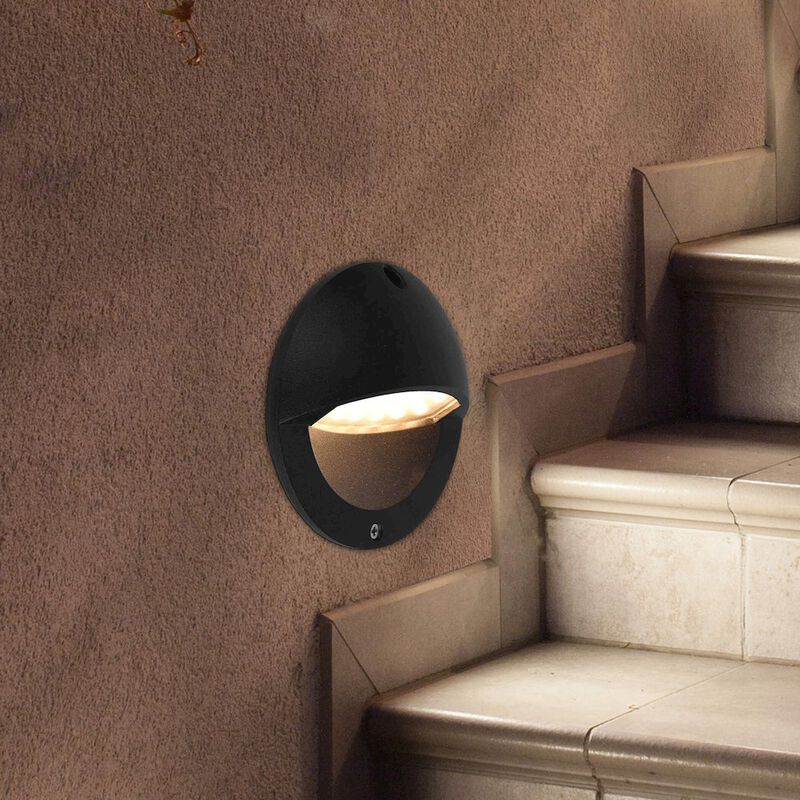 VONN Lighting Low-Voltage 3-Watt Integrated LED Outdoor Steps Light in Matte Black