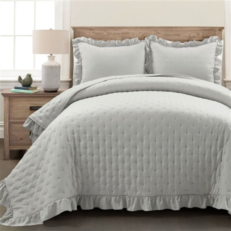Lightweight Ruffle Reversible Oversized 3-Piece Quilt Set for Bedspread and Comfort