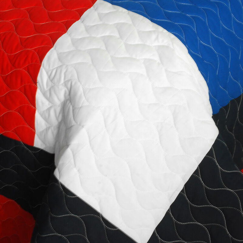 3-Piece Vermicelli Quilted Geometric Patchwork Quilt Set with Matching Shams image number 2