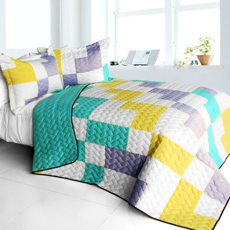 Queen Size 3-Piece Vermicelli Quilted Patchwork Quilt Set with Matching Shams image number 0