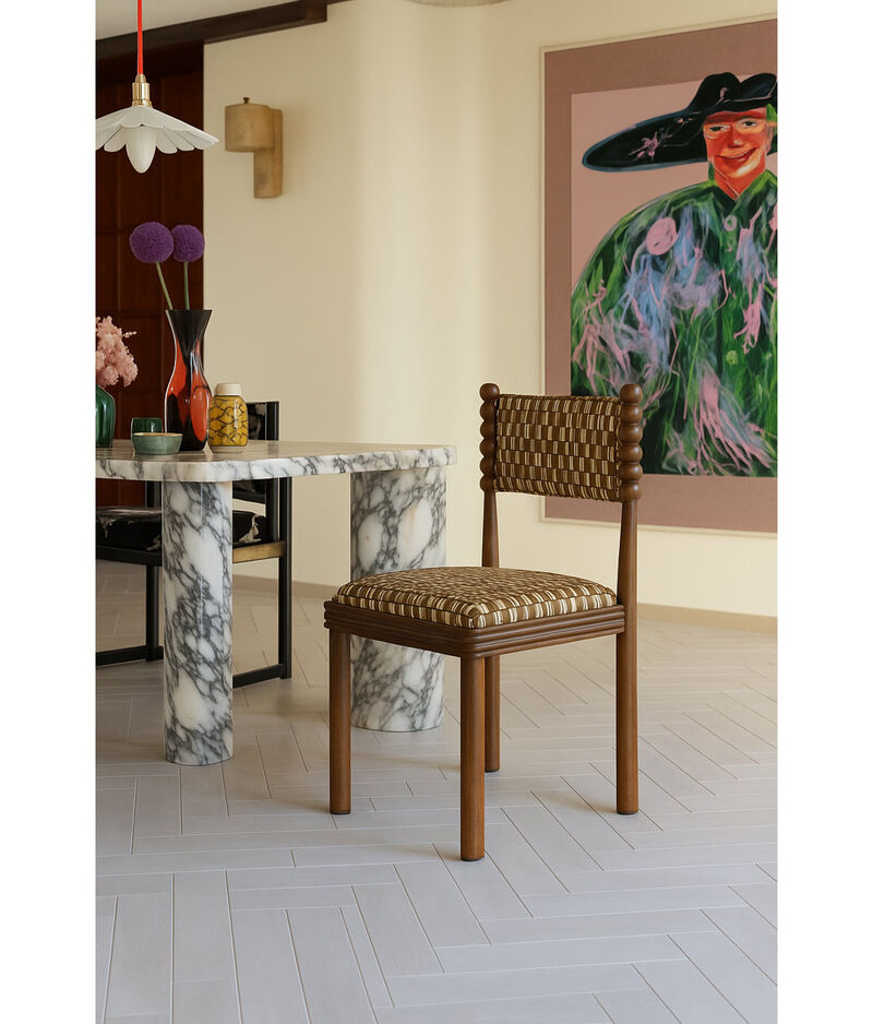 Hulu Chair image number 1