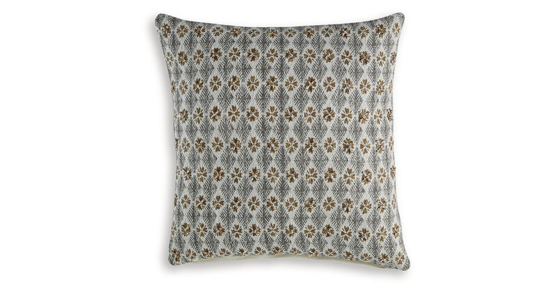 Dainwick Pillow (Set of 4) image number 0
