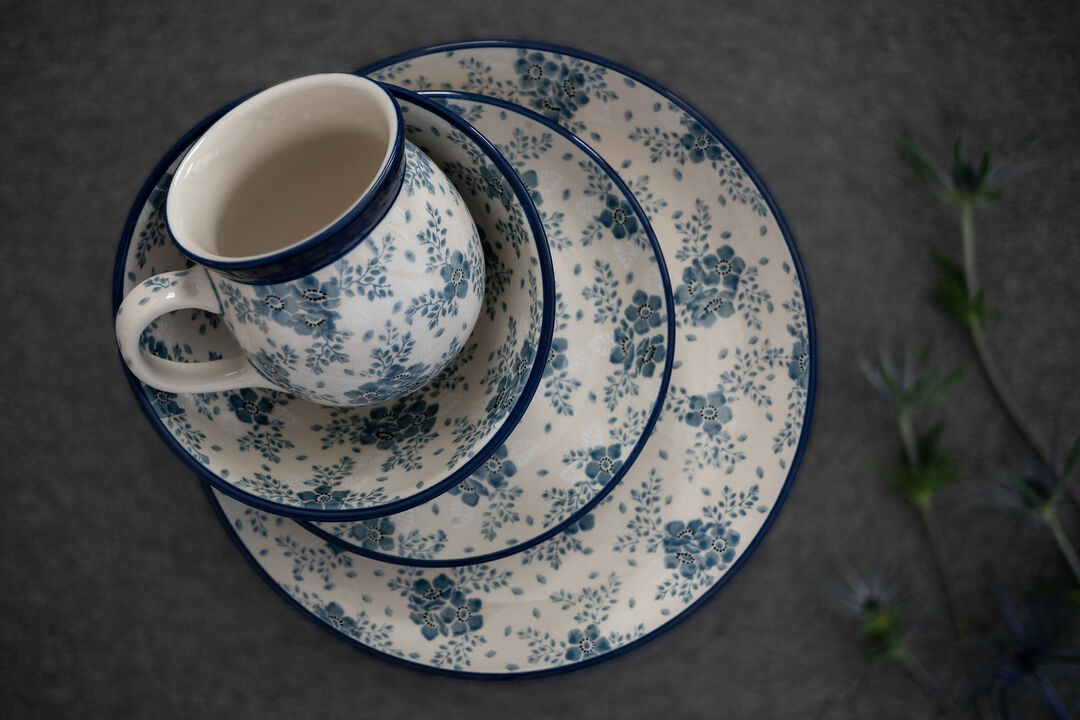 Blue Rose Polish Pottery Day Lily Bouquet Dessert Plate