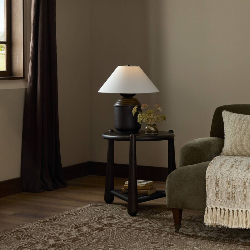 Tavish Table Lamp image number 1