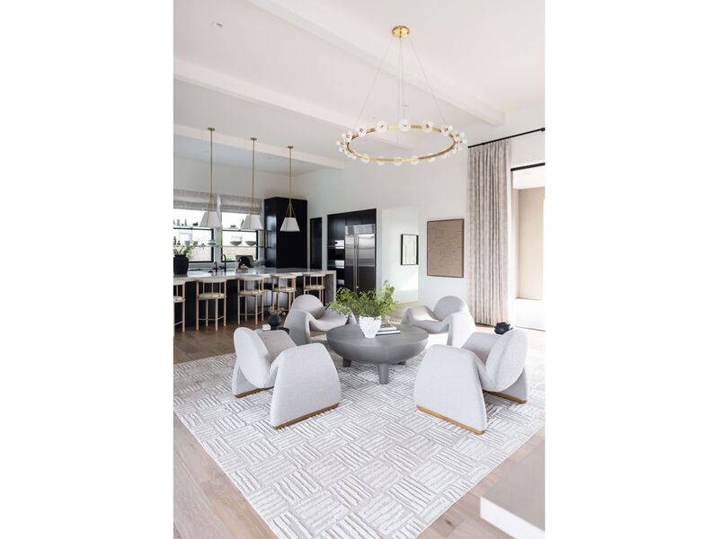 Austen Chandelier image number 2