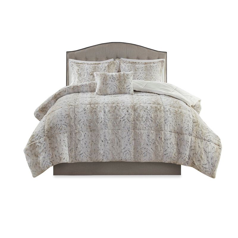 Gracie Mills Shawn 4-Peice Soft Faux Fur to Mink Comforter Set