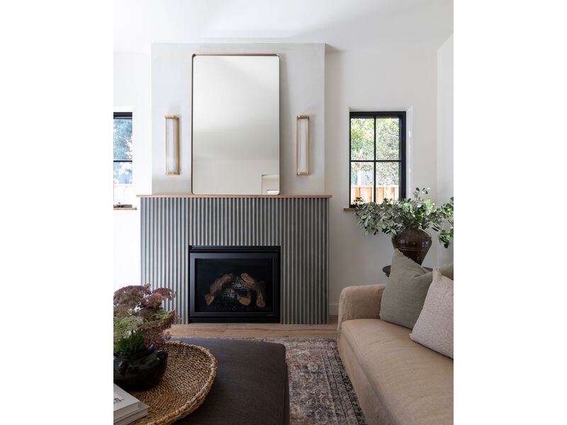 Newburgh Bath And Vanity Light image number 3