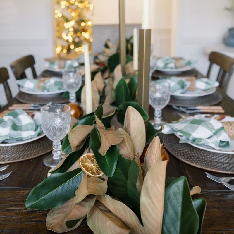 9' Faux Green Magnolia Leaf Garland image number 7