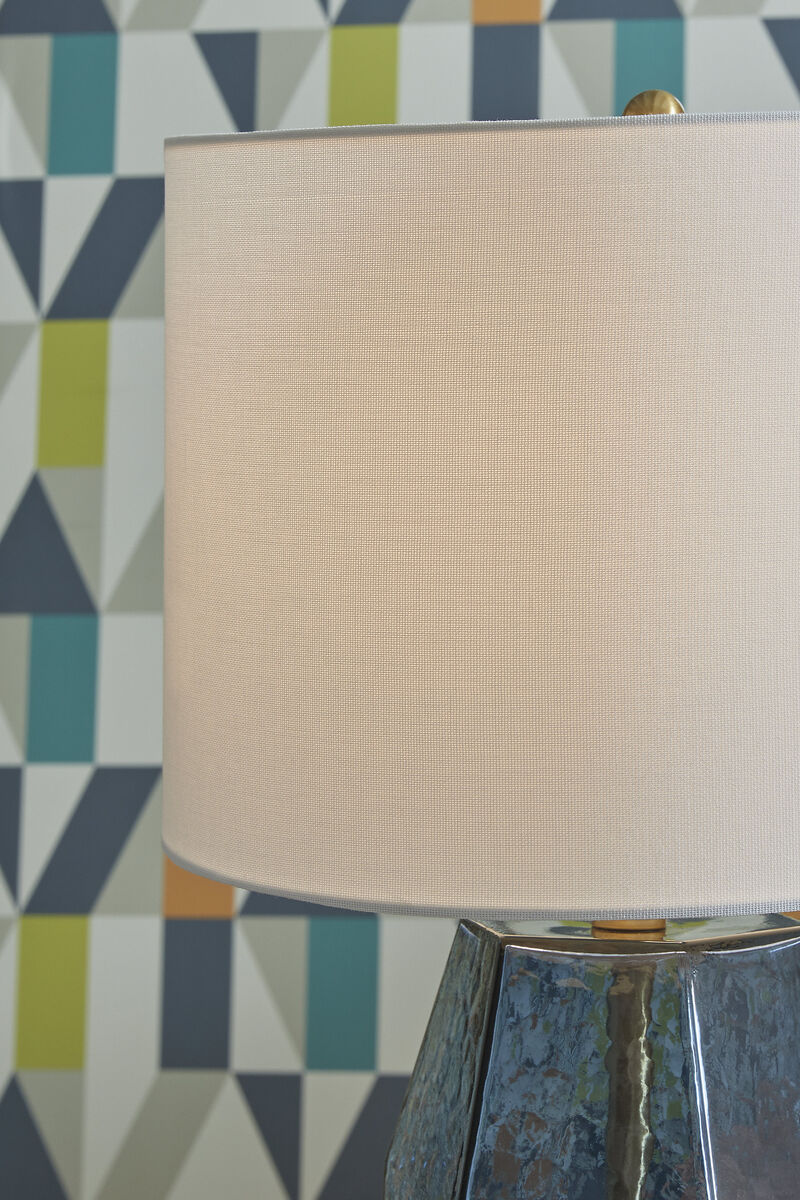Tallow Table Lamp image number 2