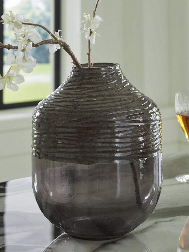 Harpwick Vase image number 1