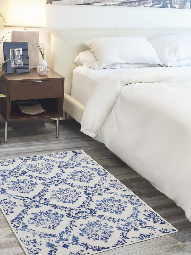 Whimsicle WHS01 Ivory/Navy 3' x 5' Rug