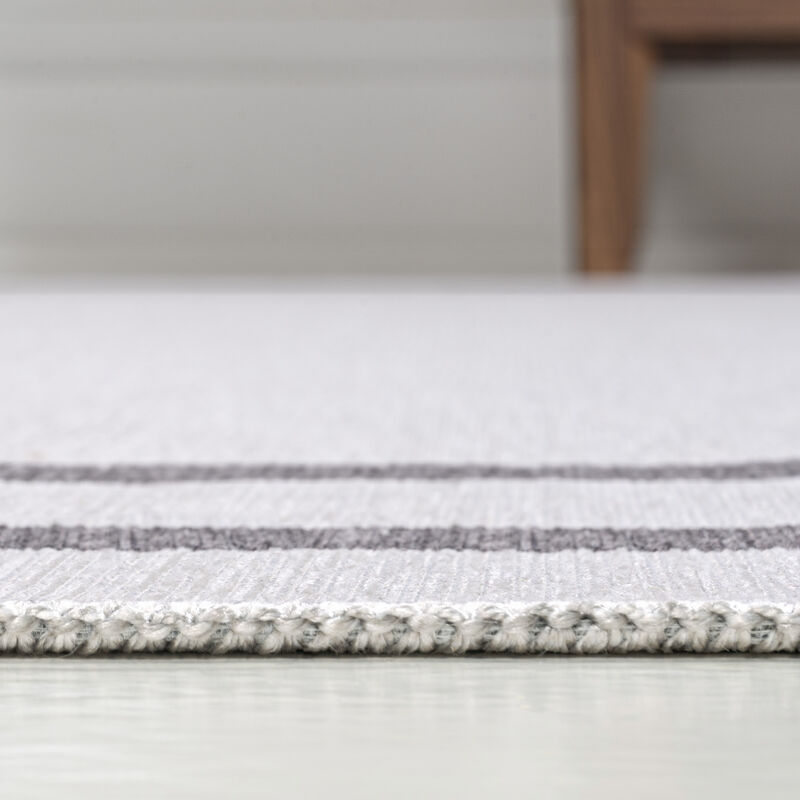 Sloane Classic 2-Stripe Border Washable Area Rug