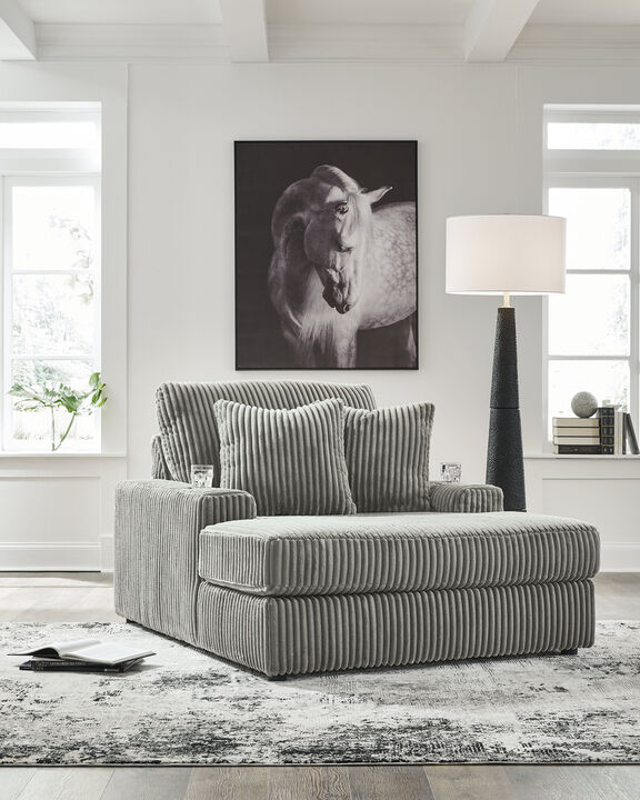 Lindyn Oversized Chaise