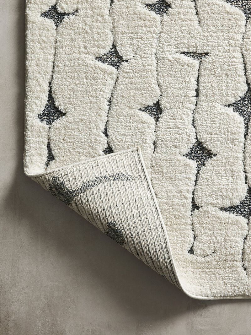 Hagen HAG04 White/Navy 3'7" x 5'7" Rug