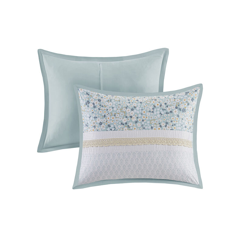 Gracie Mills Glenn Coastal Breeze 5-Piece Seersucker Comforter Ensemble with Coordinating Throw Pillows