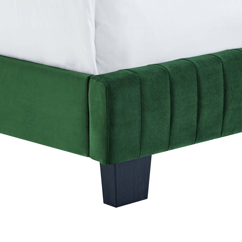 Celine Channel Tufted Performance Velvet Queen Bed image number 4