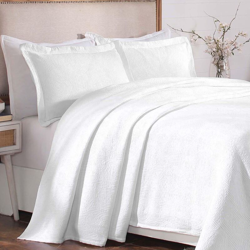 Soft Cotton Matelasse Bedspread Set, Lightweight Textured Bedding image number 0