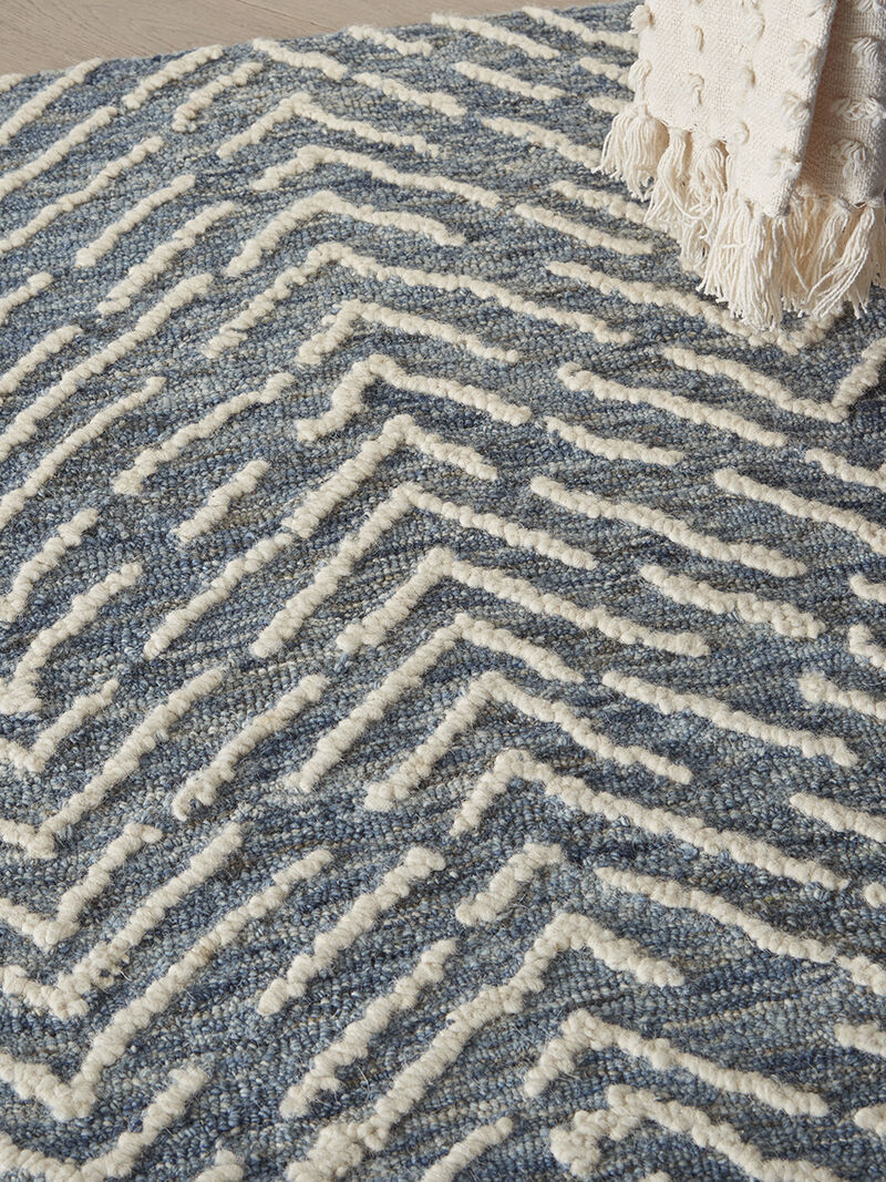 Colorado CLR02 Indigo/Ivory 3'9" x 5'9" Rug image number 6