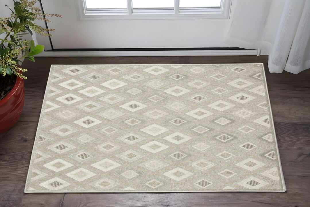 HomeRoots Diamond Area Rug