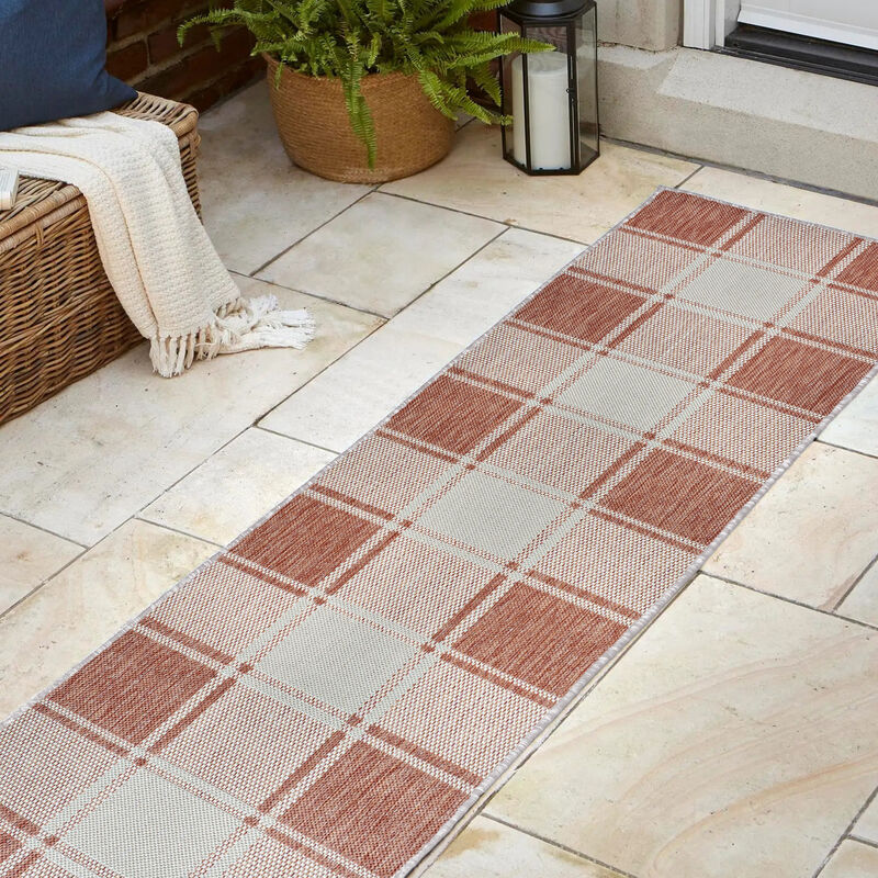 Sabine Traditional Farmhouse Bold Gingham Indoor/Outdoor Area Rug