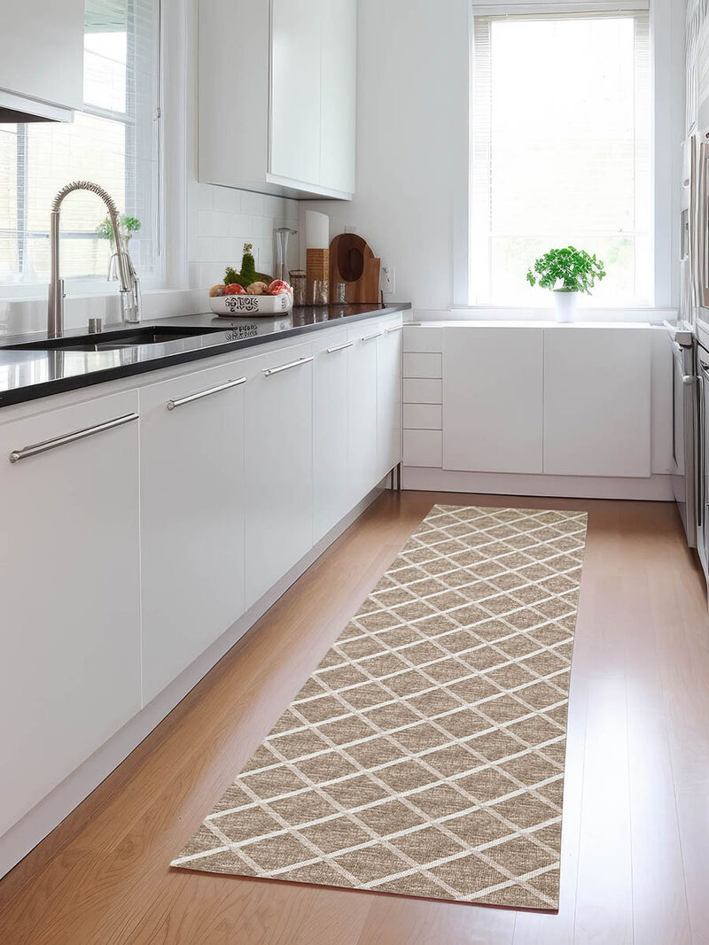 York YO1 Taupe 2'3" x 7'6" Rug