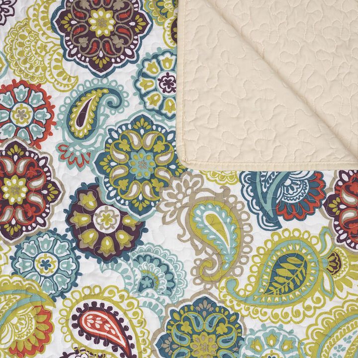 Gracie Mills Rhydian Paisley Print Quilted Throw Blanket