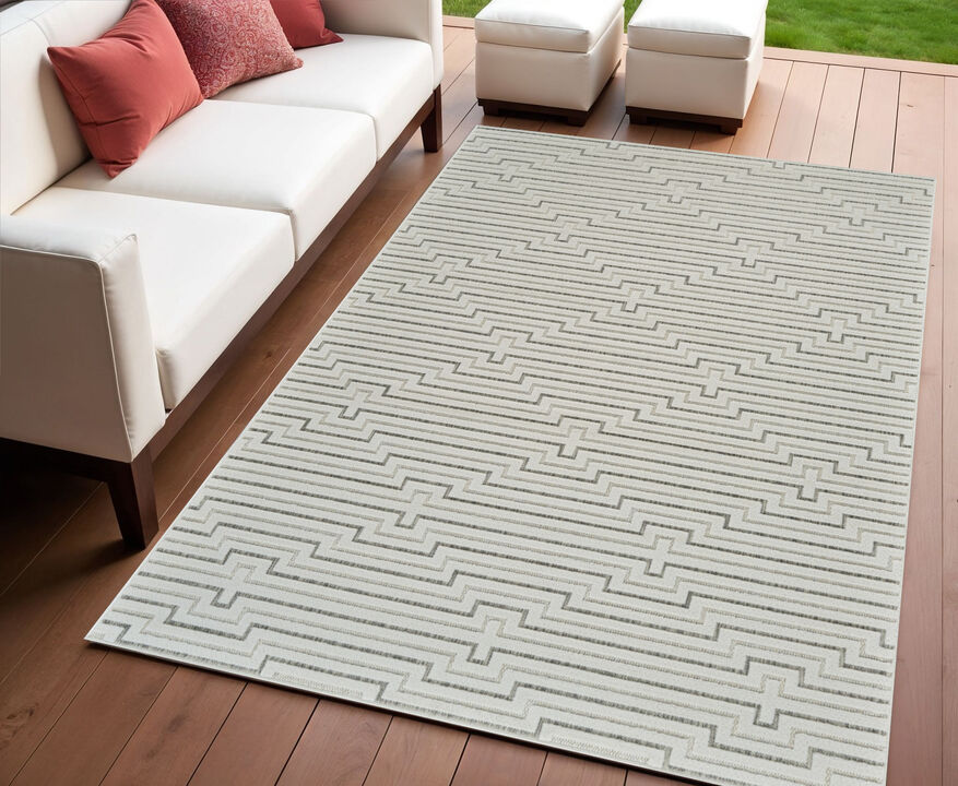 HomeRoots 4' X 6' Cream and Beige Geometric Distressed Indoor Outdoor Area Rug