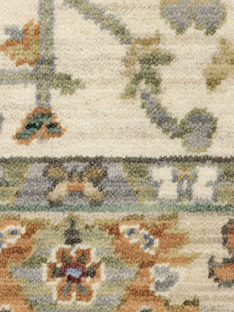 Lucca 5'3" x 7'6" Ivory Rug image number 3
