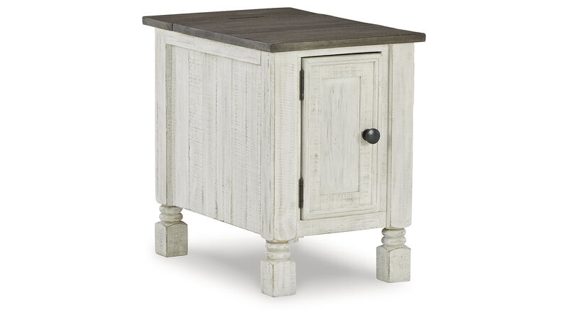 Havalance Chairside End Table image number 0