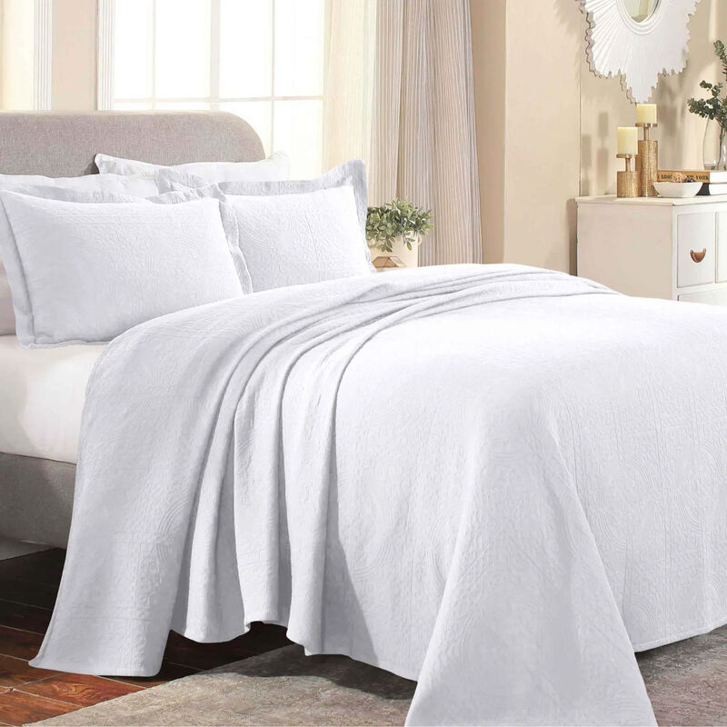 Lightweight Cotton Matelasse Bedspread and Shams Set for Bedroom image number 0