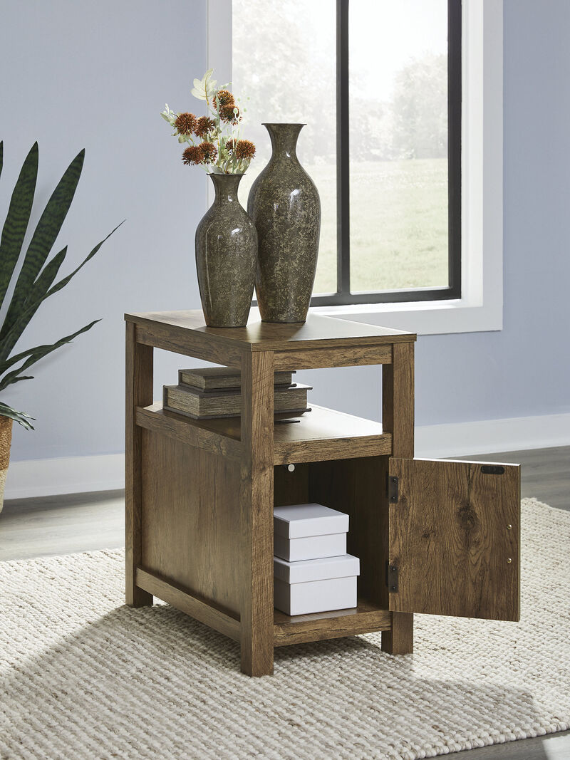 Fendenmore Chairside End Table image number 2