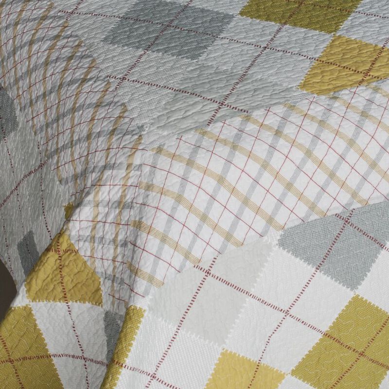 Fantasy Drift Queen Size 3PC Cotton Quilted Printed Bedding Set Soft Bed Cover image number 2