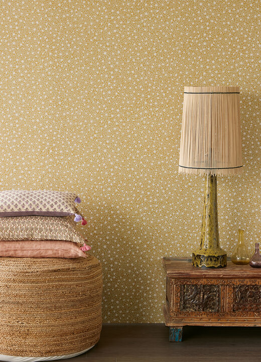 Marguerite Chartreuse Floral Wallpaper