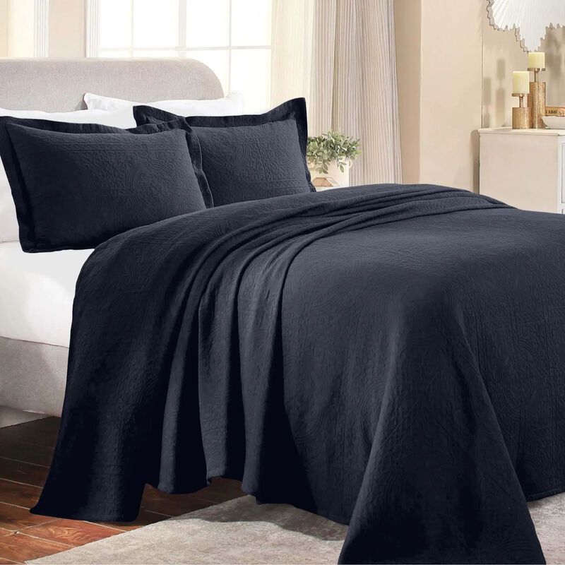 Lightweight Cotton Matelasse Bedspread and Shams Set for Bedroom image number 0