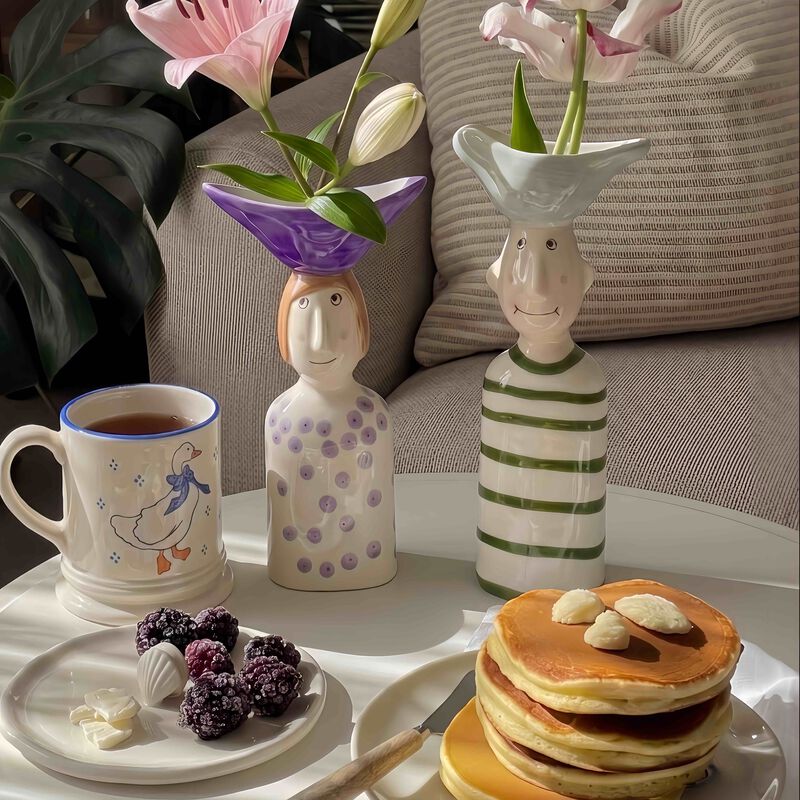 Couple Ceramic Flower Vase image number 6