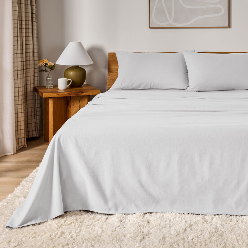 Soft & Cozy 100% Cotton Flannel Sheet Set image number 3