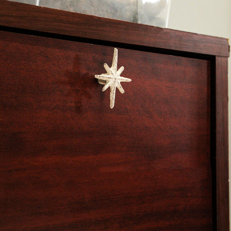 Set of 6 Antique Finish Mid Century Modern Starburst Cast Iron Drawer Pulls Cabinet Knobs White