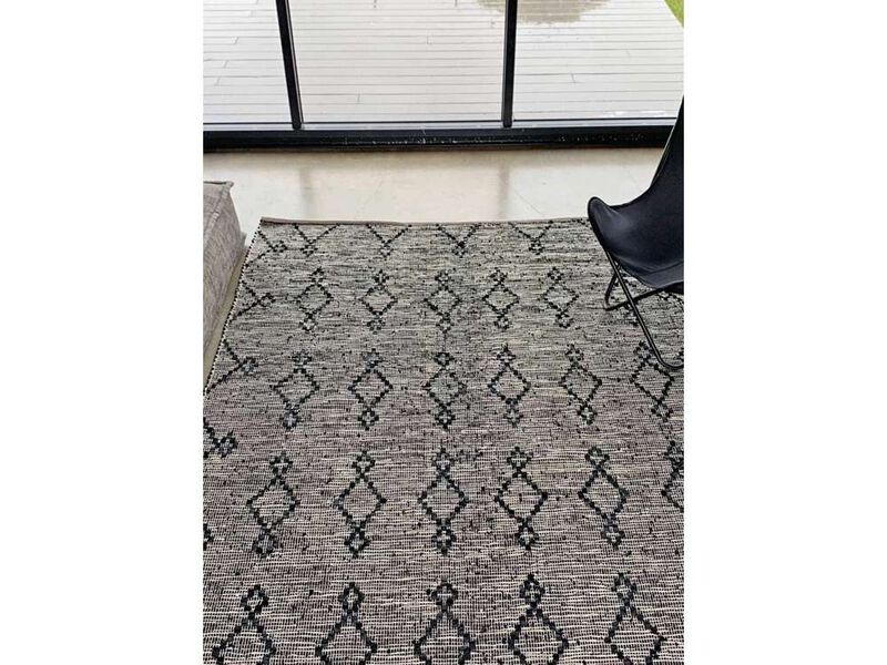 Ebba Black and Cream Tribal Rug image number 5