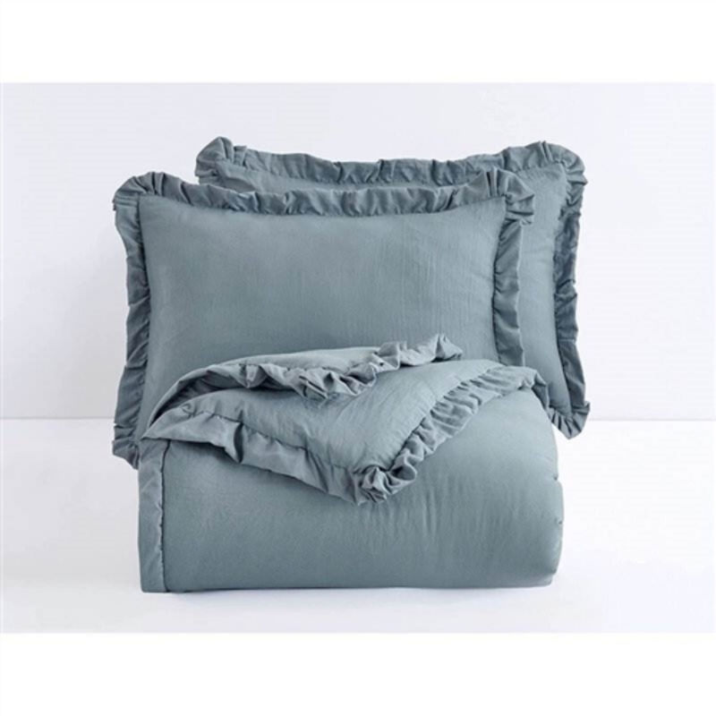 Oversized Microfiber Comforter Set with Ruffled Edges &ndash; Chic and Comfortable