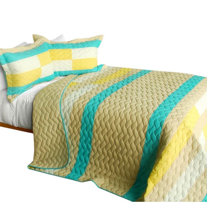3 Piece Vermicelli-Quilted Patchwork Quilt Set for Cozy Bedroom Decor-Yellow