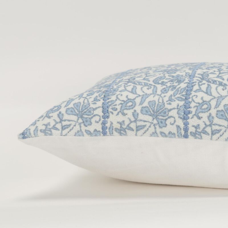 T20952 Pillow