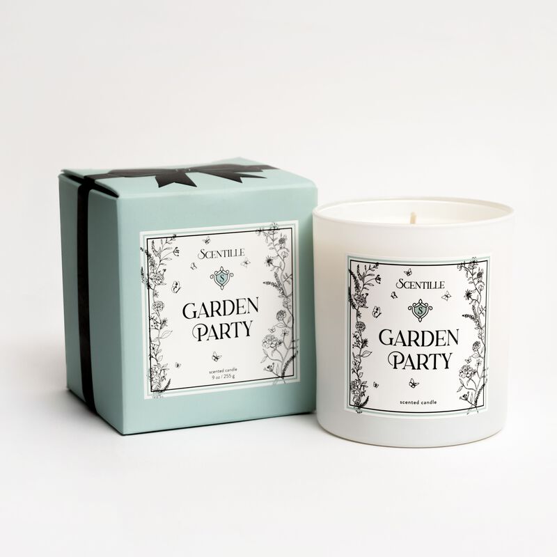 Garden Party Candle &ndash; Fruity Floral Scent | Soy Coconut Wax