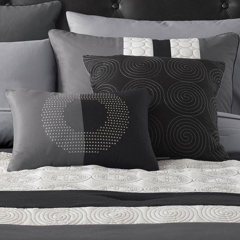 Modern Geo 7 pc Queen