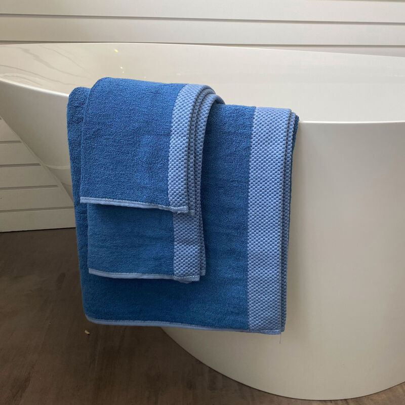 Bedvoyage Rayon Viscose Bamboo Luxury Towels, 1 Bath, 1 Hand, 1 Washcloth image number 2