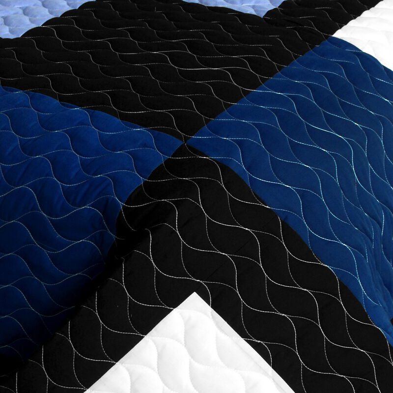Queen Quilted Patchwork Bedding Set Vermicelli Stitch Soft Lightweight Quilt Set image number 2