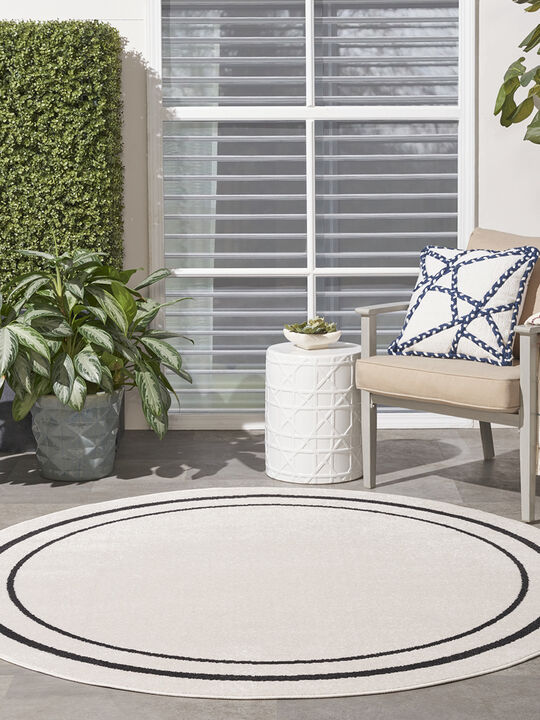 Nourison Essentials NRE02 Ivory/Black 6' x Round Rug