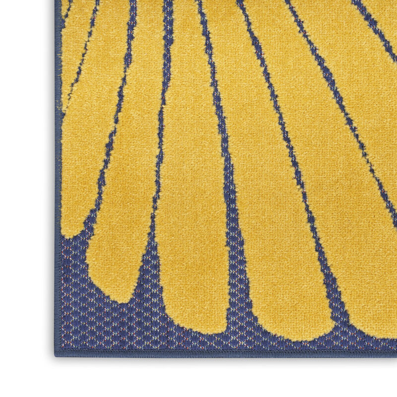 HomeRoots Indoor Outdoor Area Rug image number 4