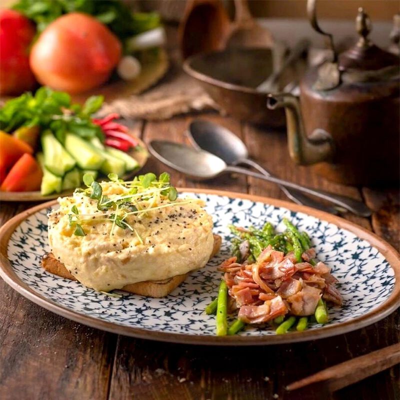 Calif 12.25" x 9.5" x h:1" Oval Decorated Porcelain Platter