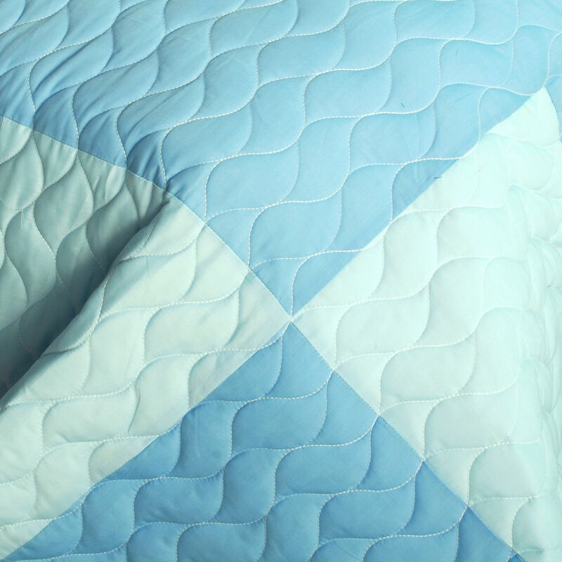 3-Piece Vermicelli Quilted Patchwork Plaid Quilt Set with Matching Pillow Shams image number 3